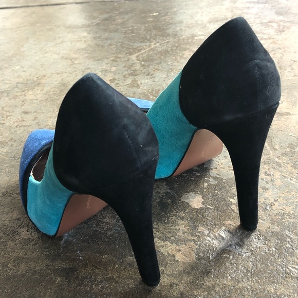 Multi colored pumps - Picture 3 of 5